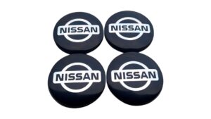 Nissan fekete-ezüst 66mm