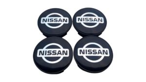 Nissan fekete-ezüst 68mm